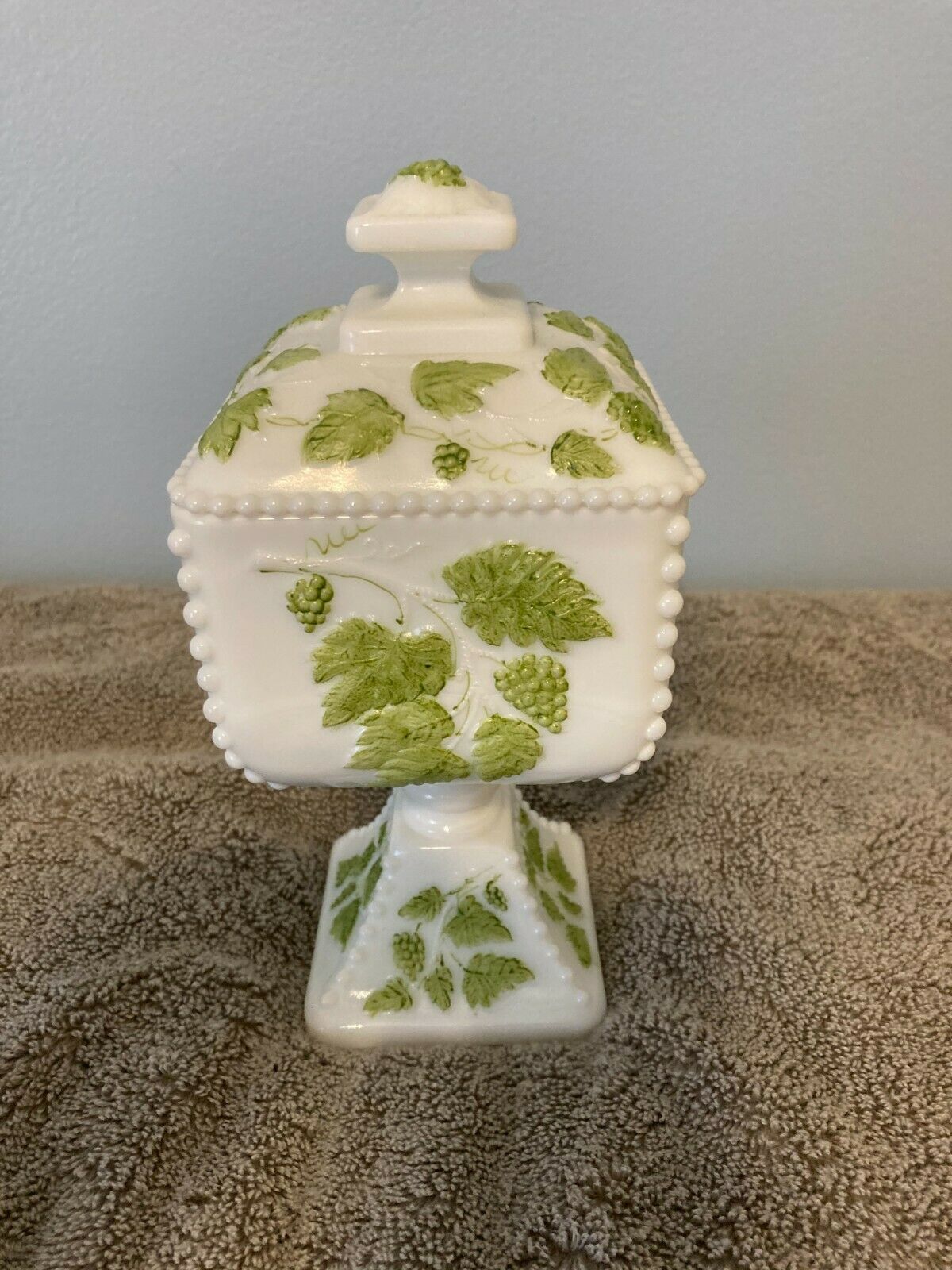 Westmoreland Milk Glass Beaded Edge With Green Trim Covered Dish