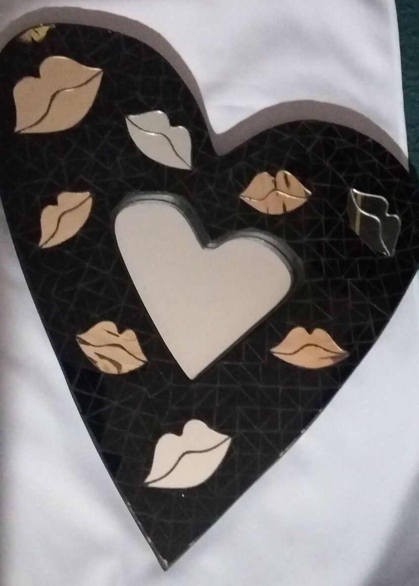 Mosaic Art Heart Signed By Artist Debbie Puia Beautiful Piece